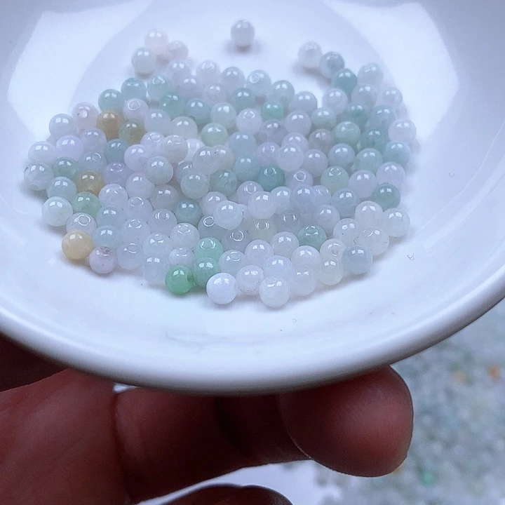 翡翠散珠翡翠翡翠卡3.7。300颗30元