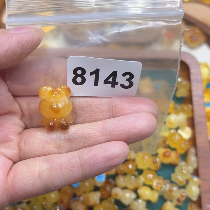 未镶嵌颈饰琥珀蜜蜡