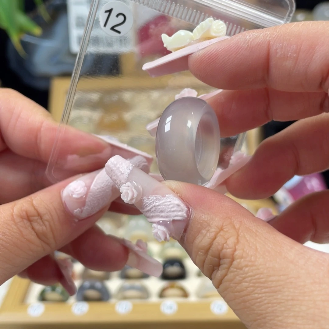 玛瑙/玉髓未镶嵌戒指12号港码15直径17.1（非质量问题.不退不换）