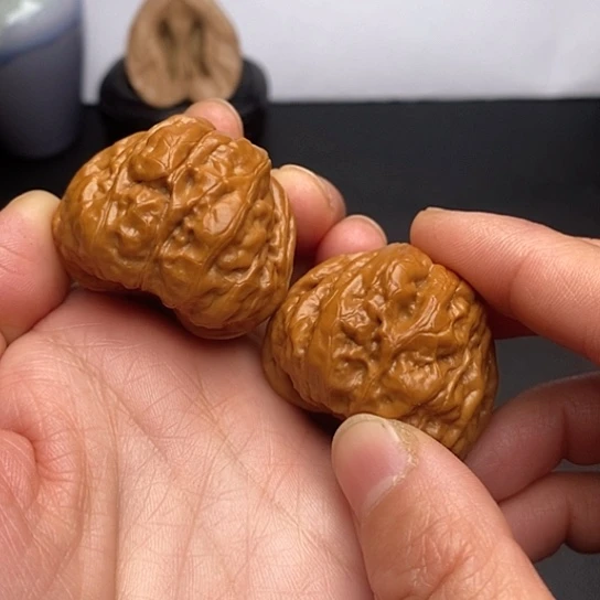 渡***、核桃39尺蛤蟆头。