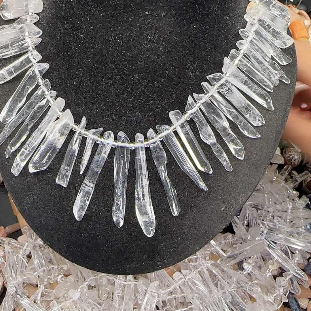 玛瑙/玉髓合金珠宝半成品白水晶冰川长牙一条