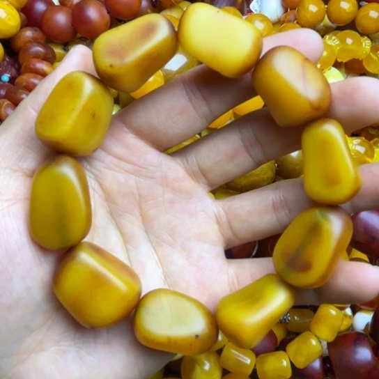 琥珀未镶嵌手链蜜蜡