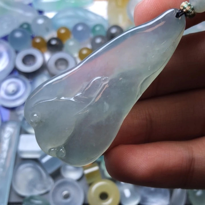 定制翡翠未镶嵌挂件
