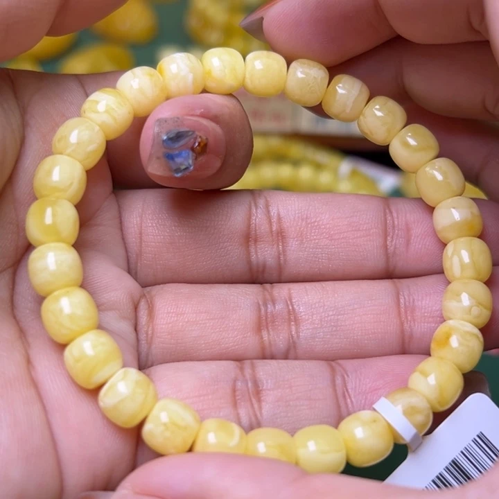 蜜蜡未镶嵌珠宝奇石