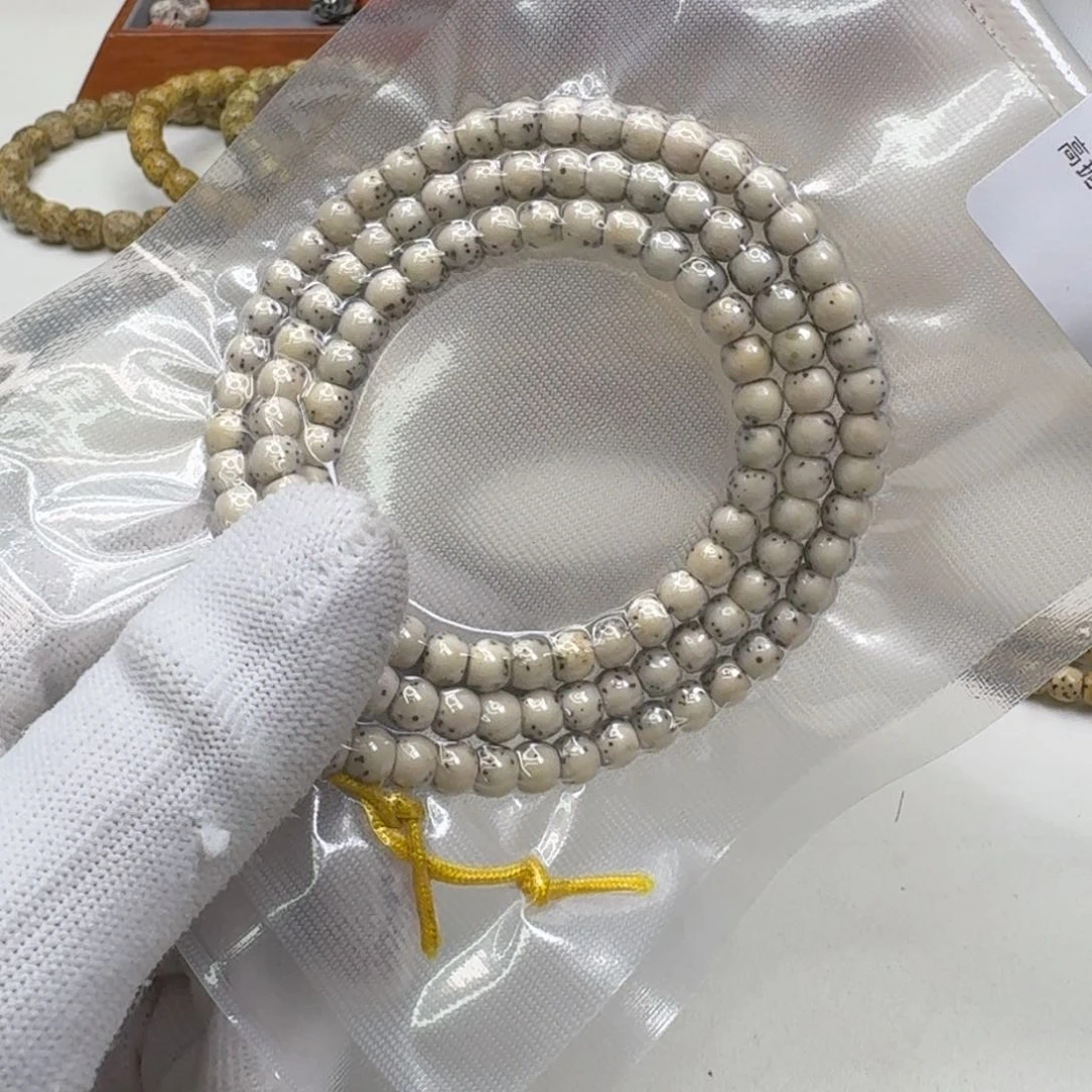 星月菩提手串22灭世糯冰石玉河豚6左右108