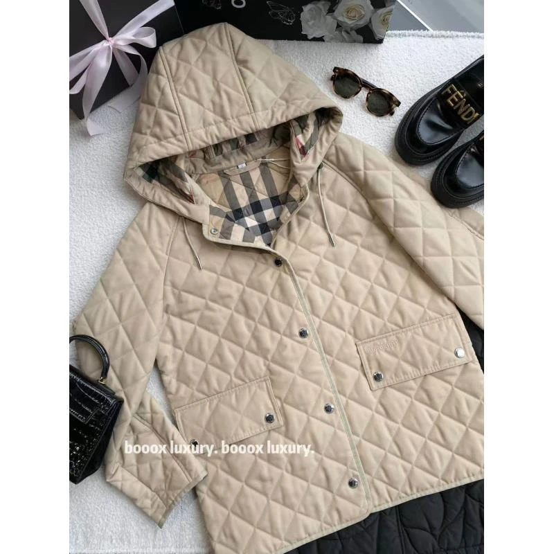 95新 BURBERRY/博柏利  AA3513 棉 经典爆款菱格纹棉服 S码