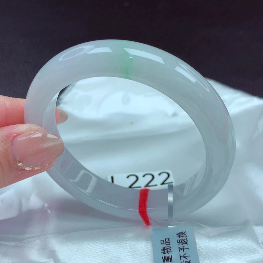 翡翠手镯未镶嵌手镯88