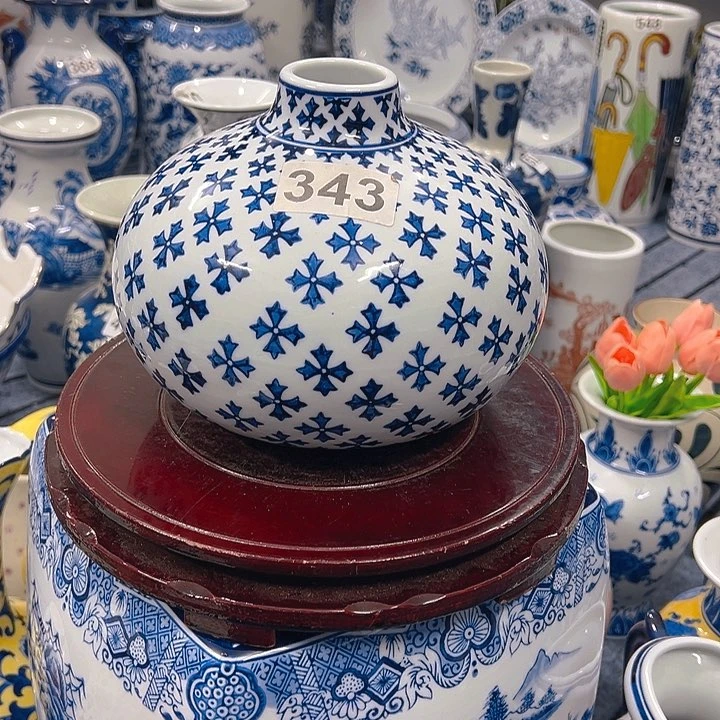 摆件青花瓷居家摆件，花瓶