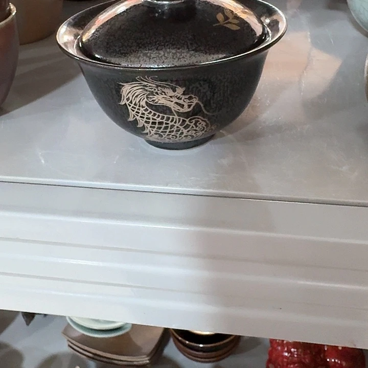 主人杯一个,瓷。。品茗瓷