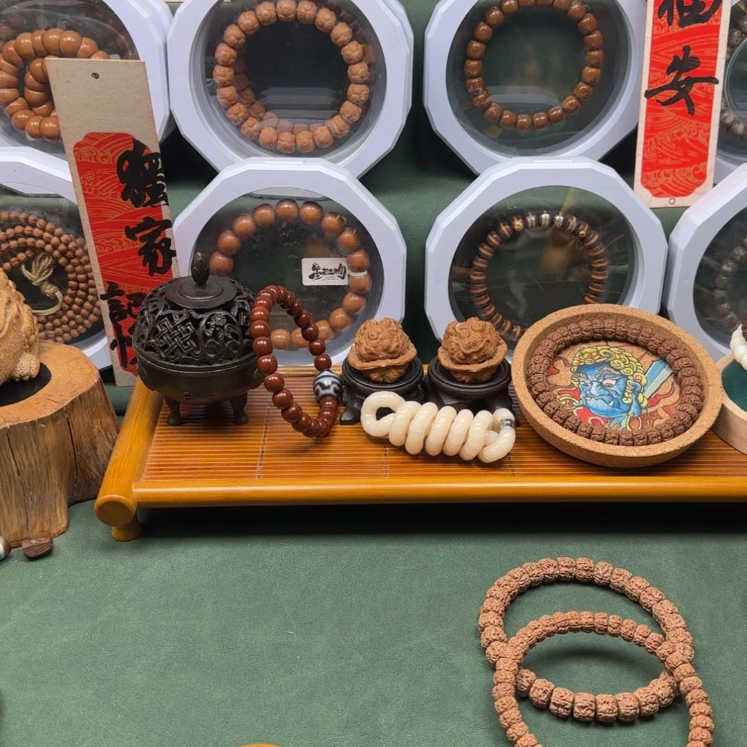 猴头核桃吊坠借*手把件文玩