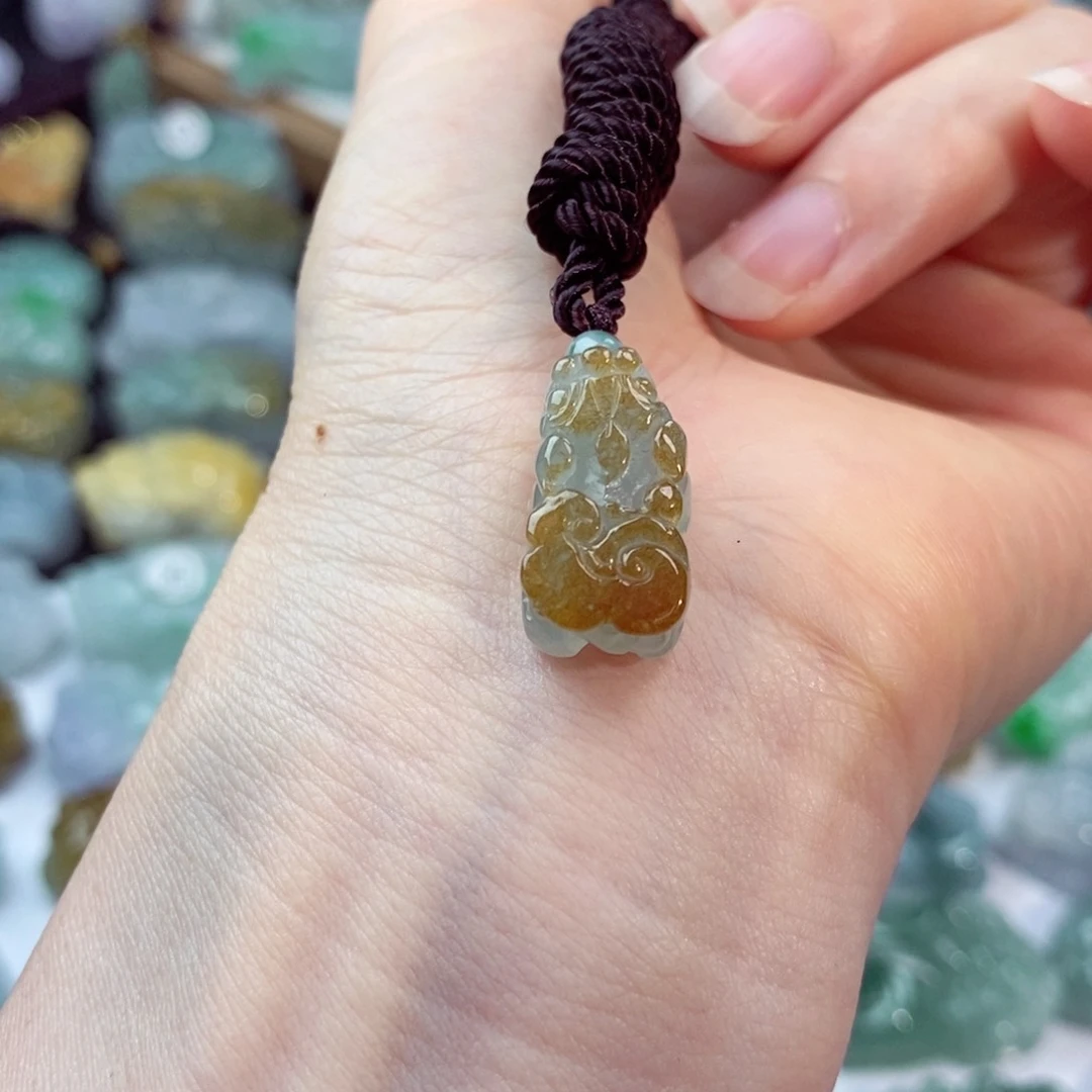 翡翠未镶嵌颈饰天然