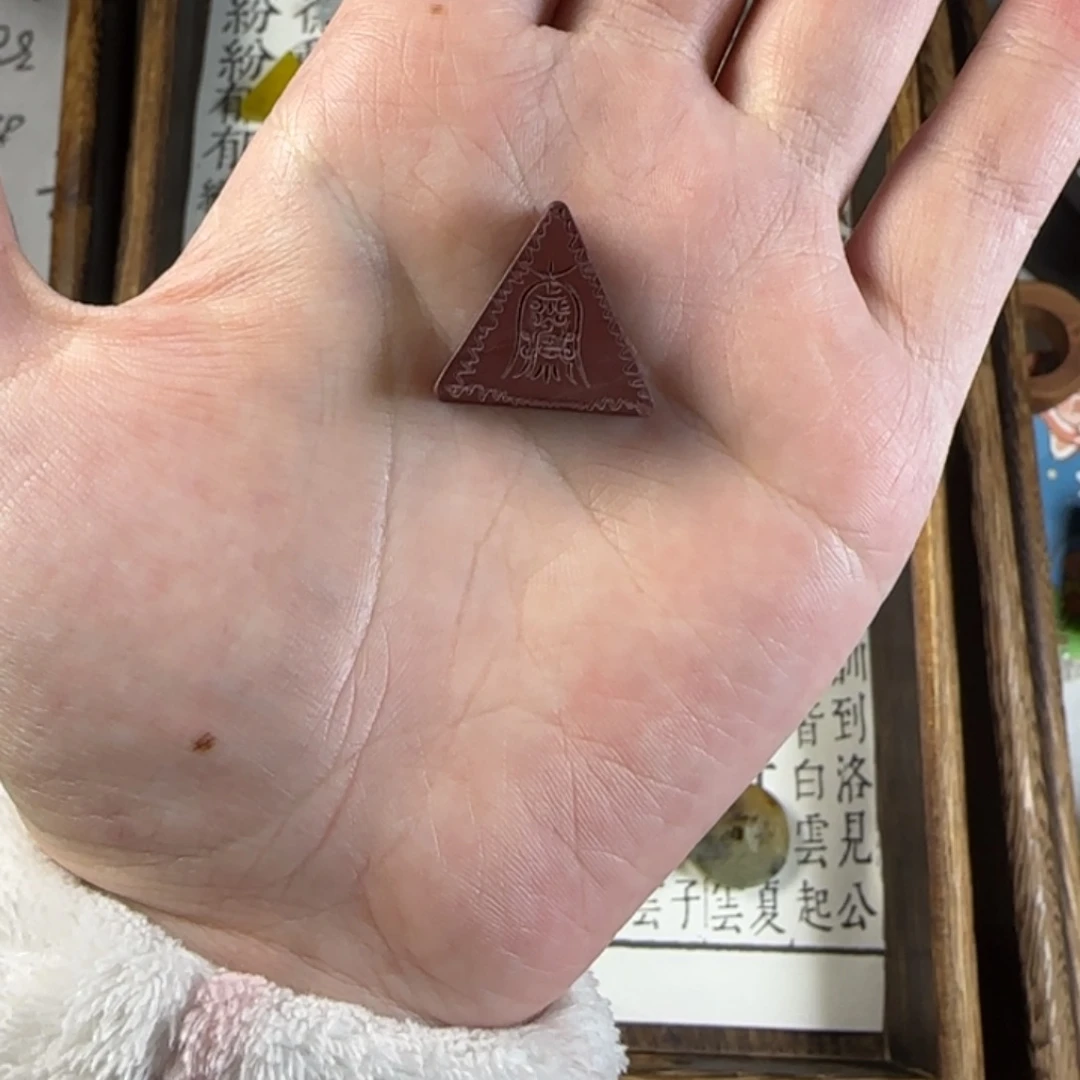 A***。蛇纹石玉合金颈饰