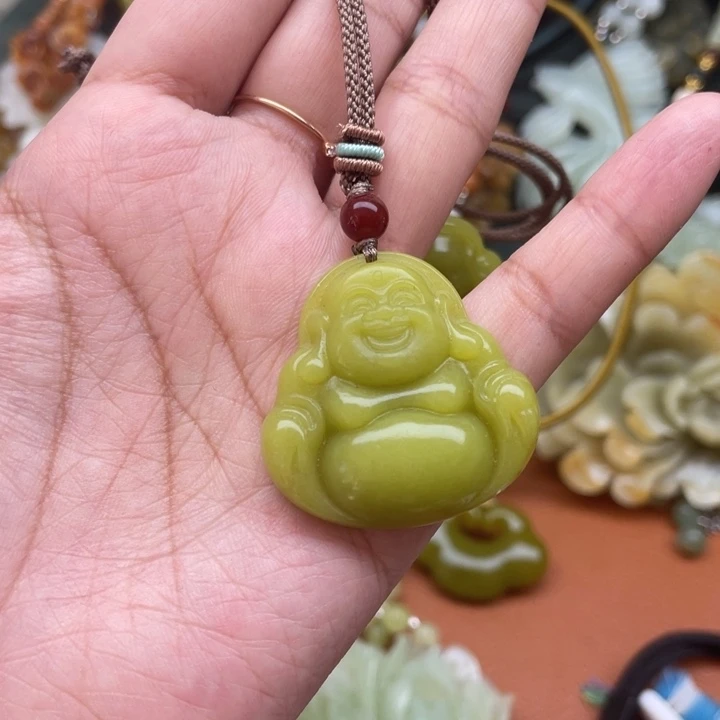 蛇纹石玉吊坠合金