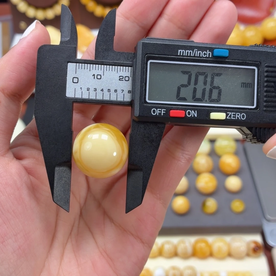 琥珀未镶嵌裸石俄料20.6mm