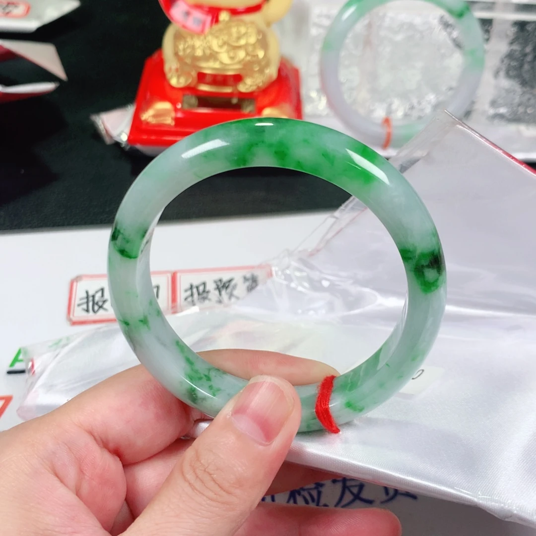 翡翠手镯未镶嵌1110