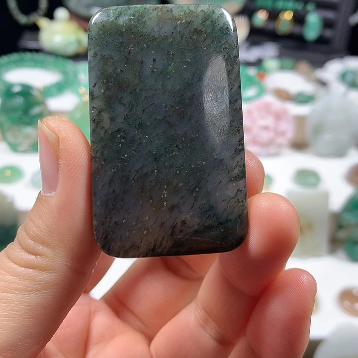 未镶嵌独山玉颈饰