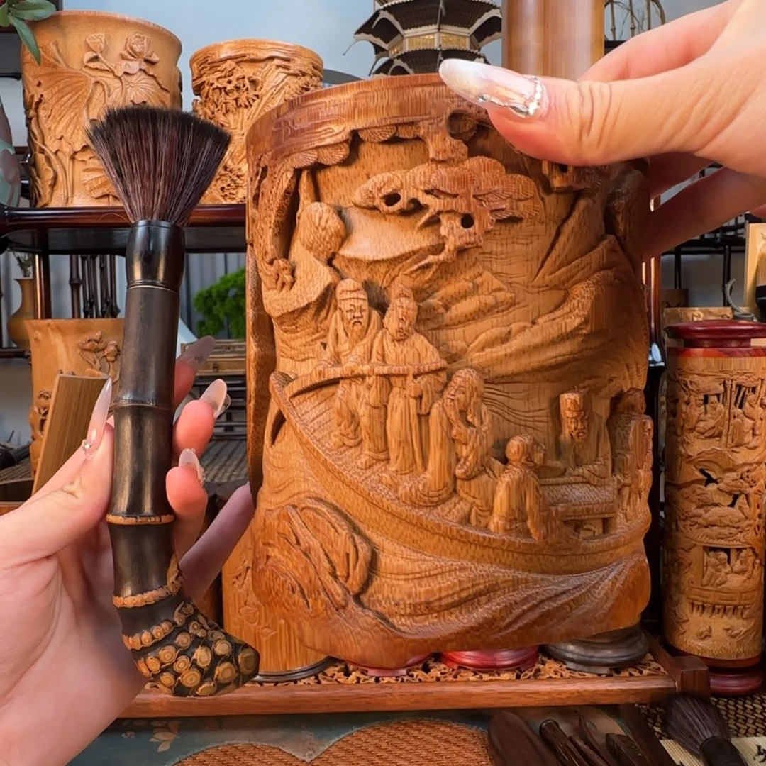 众***佛香榧木夜游赤壁大号笔筒