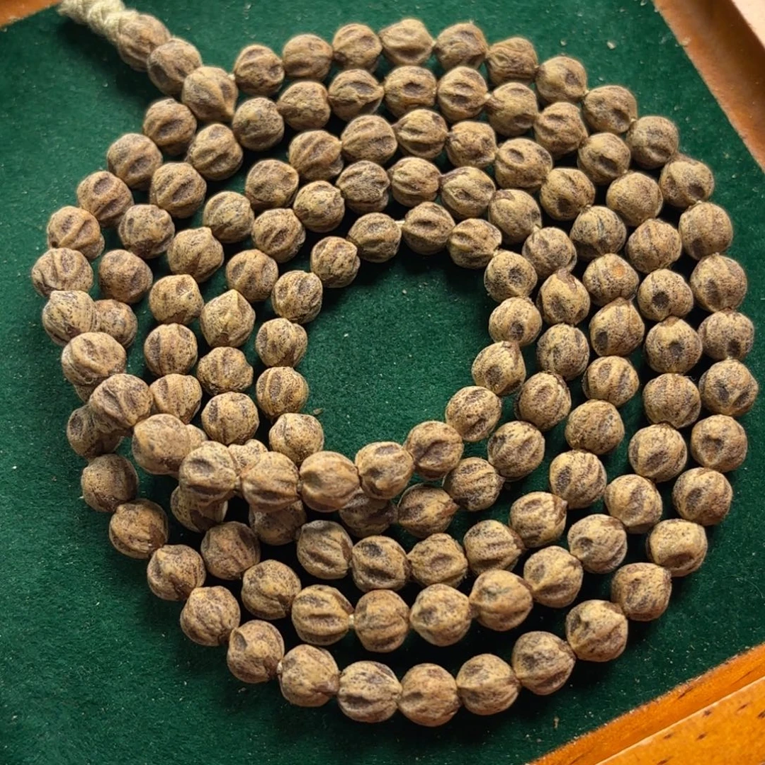 大***哥手串柏香籽/百香籽