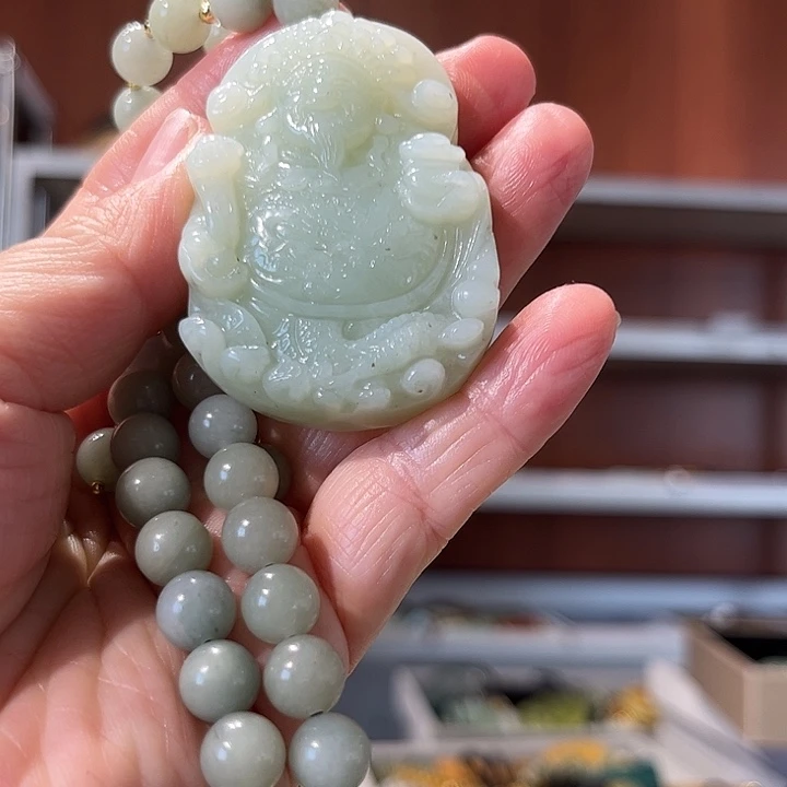 岫玉未镶嵌毛衣链