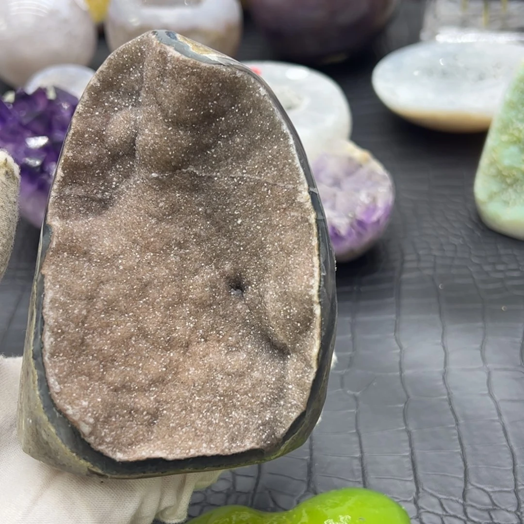 未镶嵌水晶珠宝半成品