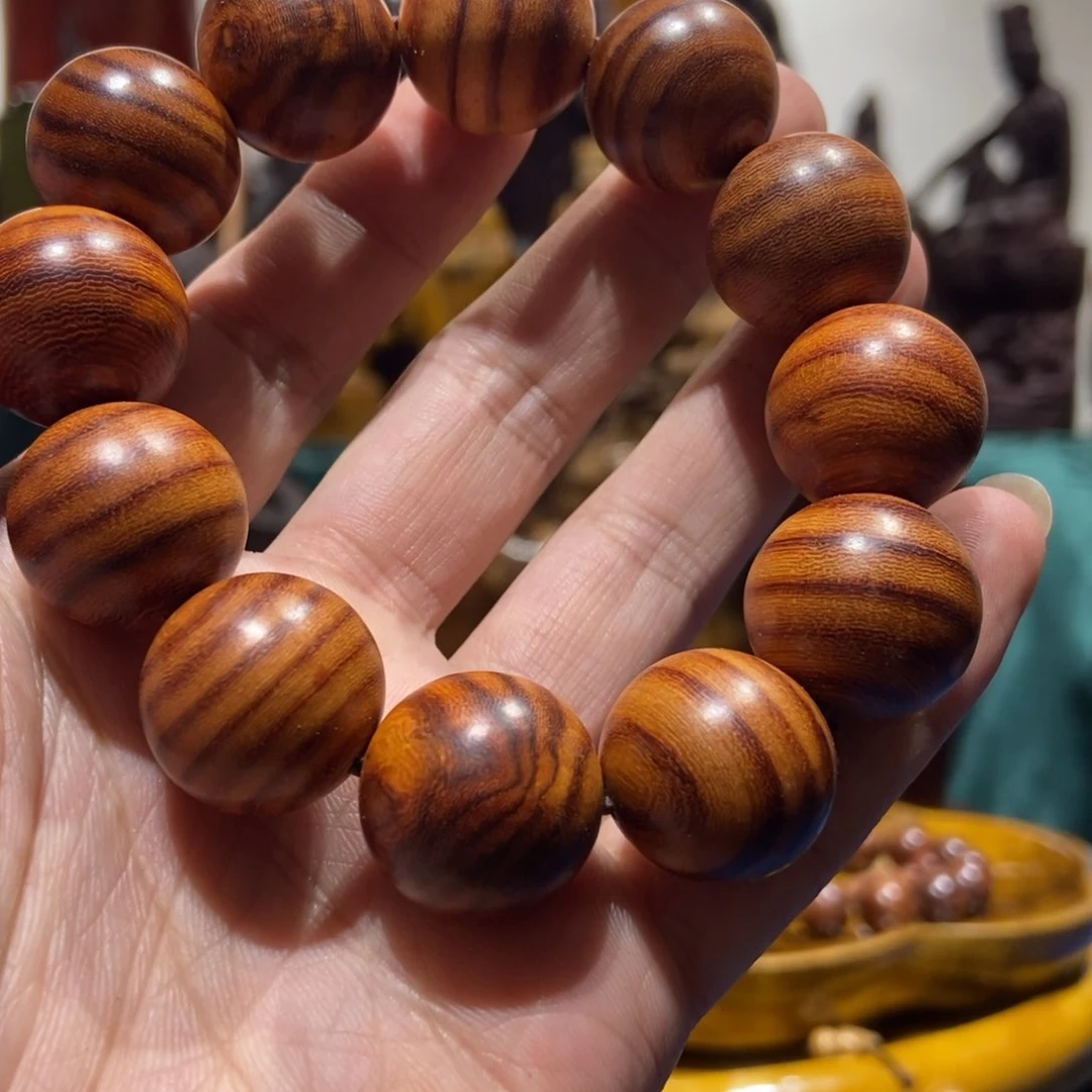 檀香紫檀（小叶紫檀）人****邓