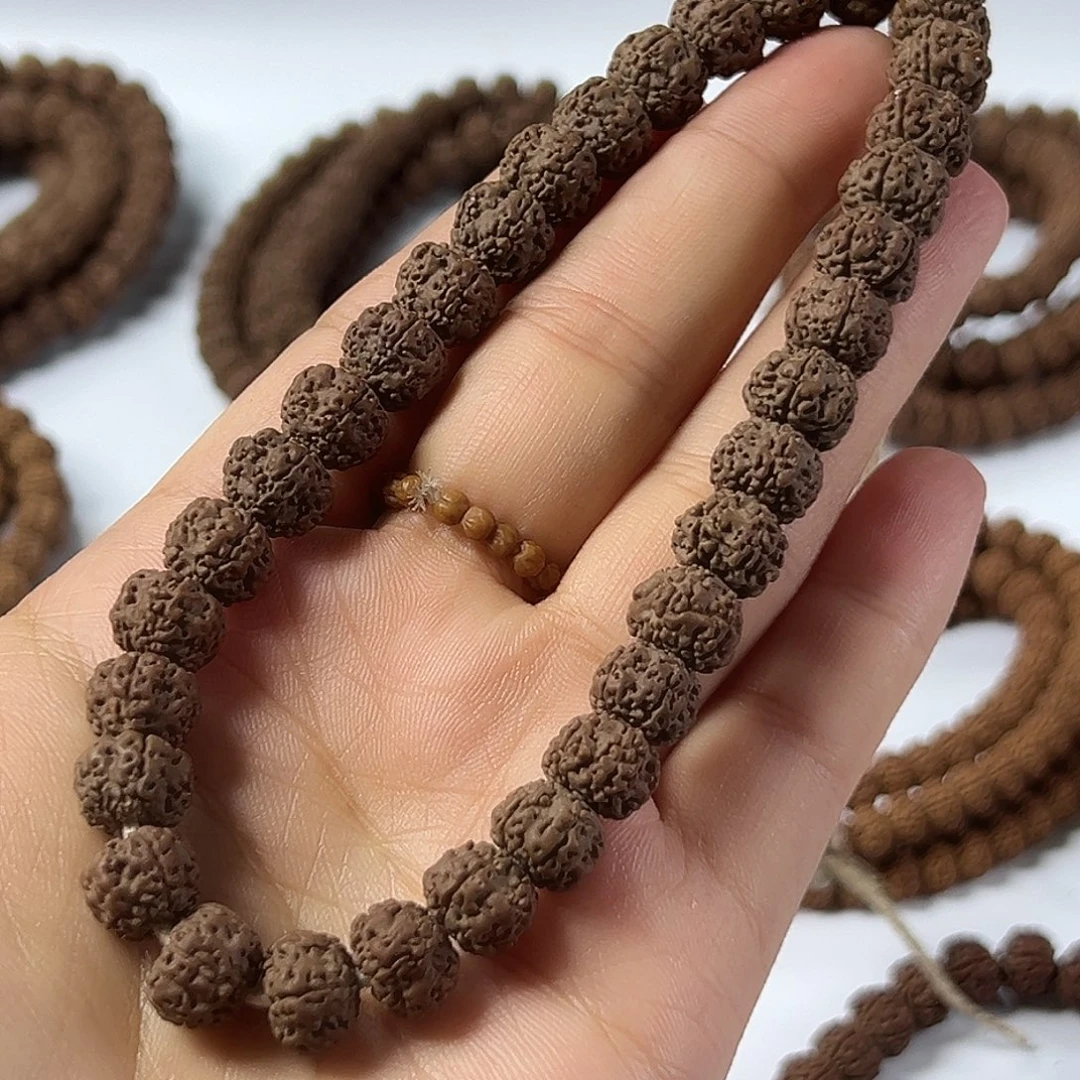 金刚菩提吊坠平细手串