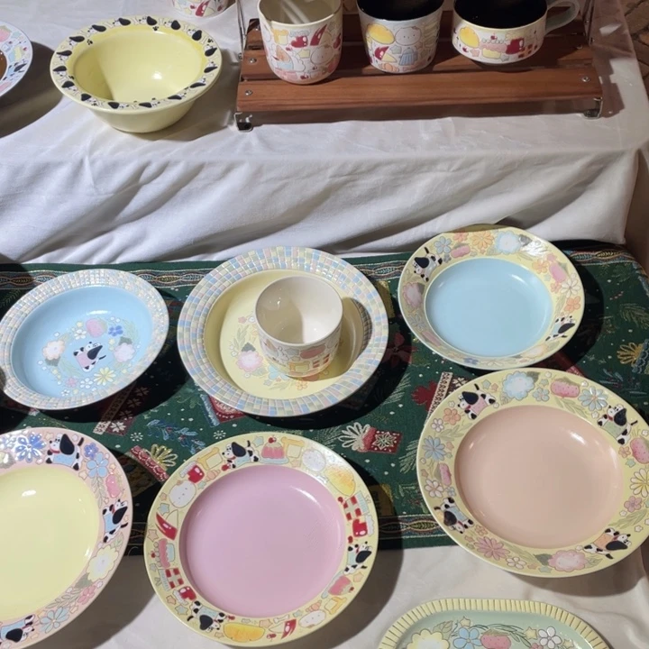 瓷摆件紫砂的餐具好看