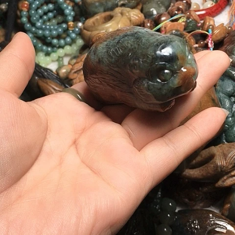 岫岩河磨玉（透闪石质玉）未镶嵌吊坠(不含链)