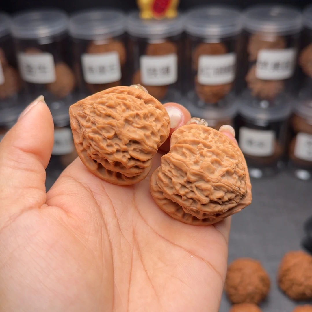 天***天把件文玩核桃全品金牛