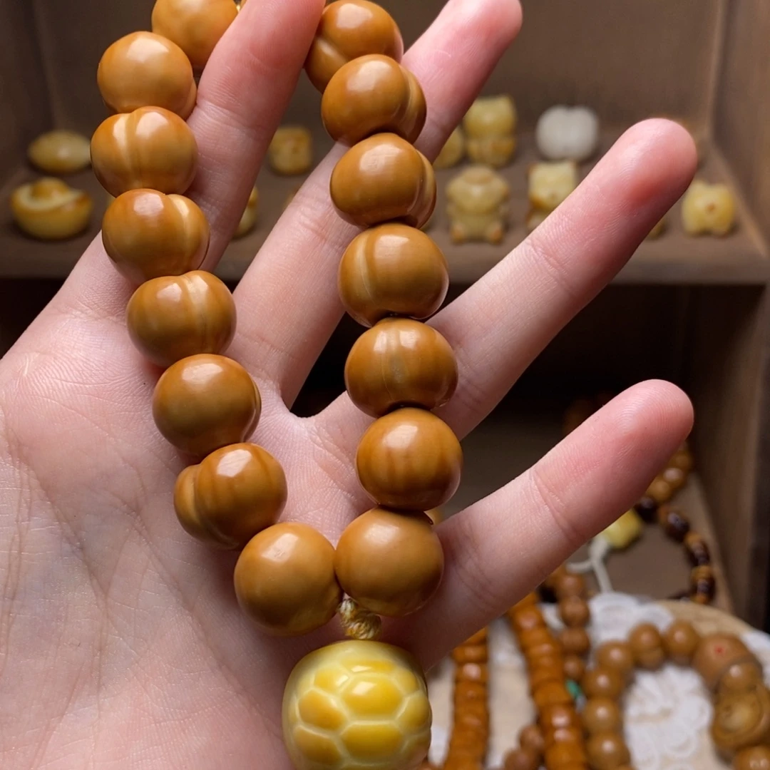 把件猴头核桃屁桃