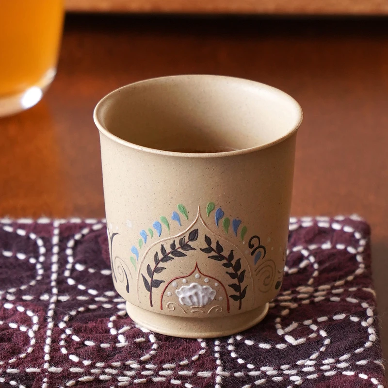 松泉茶器 — 缠莲杯 本山绿泥 泥绘主人杯ss040