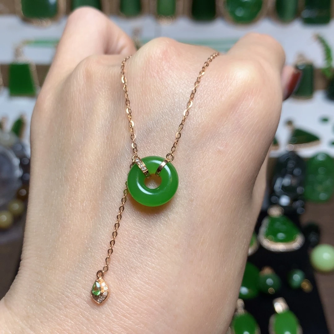 和田玉（碧玉）挂件18K金镶嵌