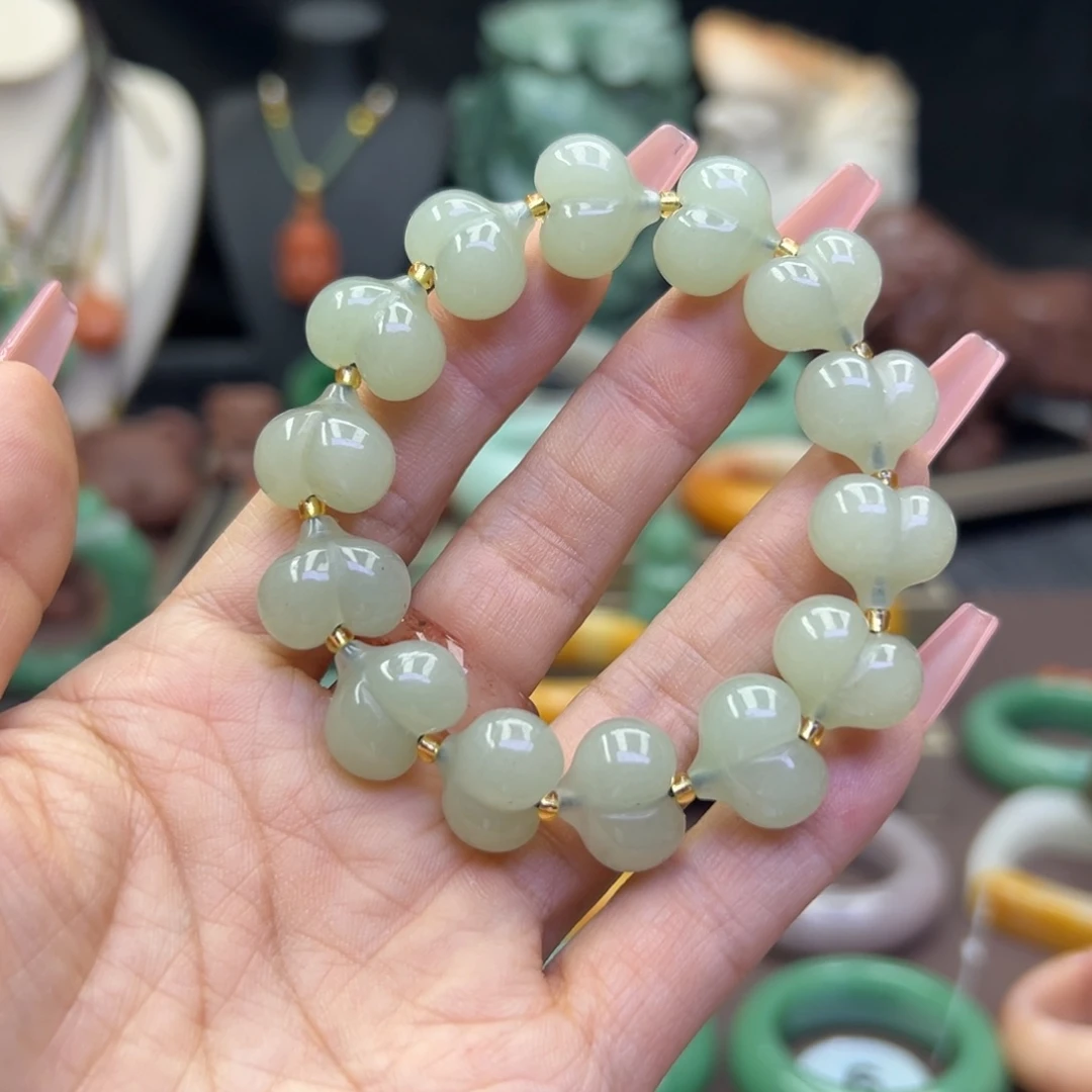 未镶嵌手镯石英岩玉