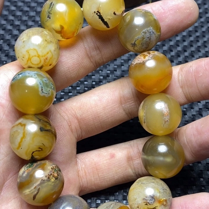 敖***格玛瑙/玉髓未镶嵌1