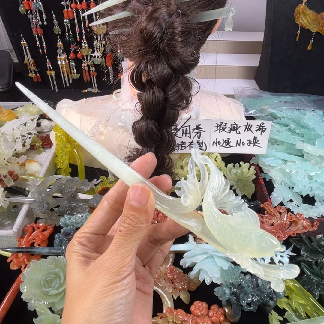 未镶嵌岫玉发饰瑕疵