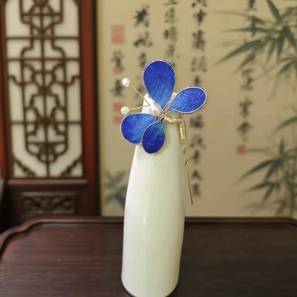 【云鬓花颜阁绒面发钗】蓝绒蝶影非遗生蚕丝绒面新中式古风发钗B233