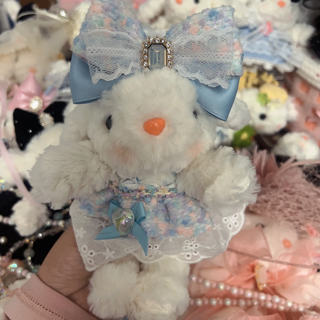 蓝彩碎花裙垂耳兔