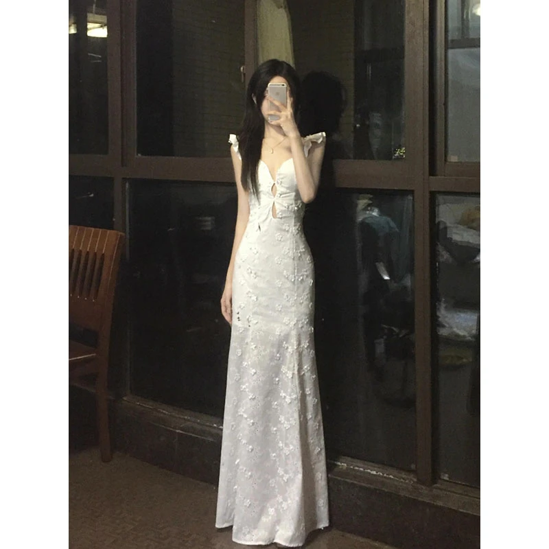 法式复古蕾丝花朵镂空吊带连衣裙女夏季性感辣妹收腰显瘦包臀长裙