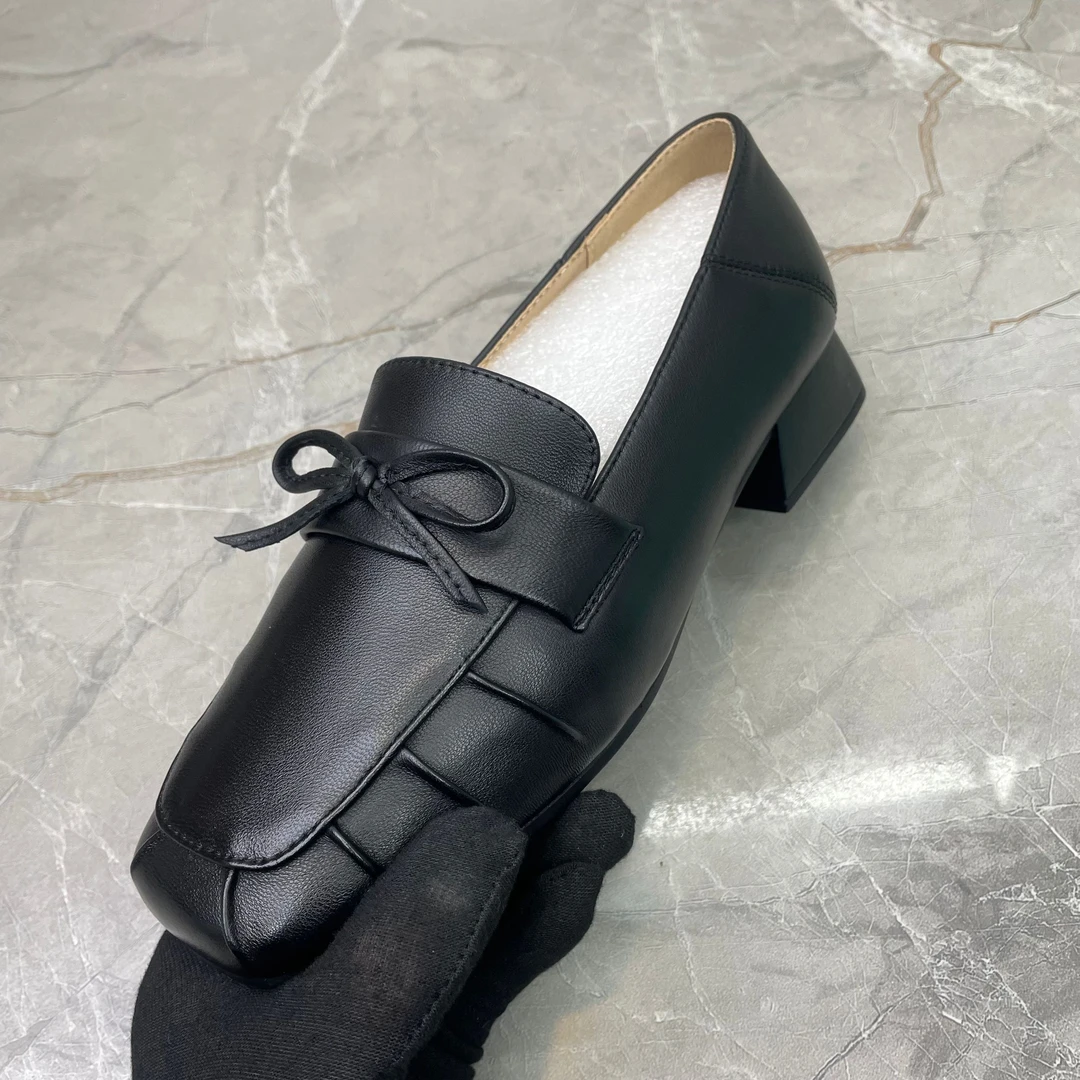 e（孤品）35码粗跟单鞋女(羊皮)33380