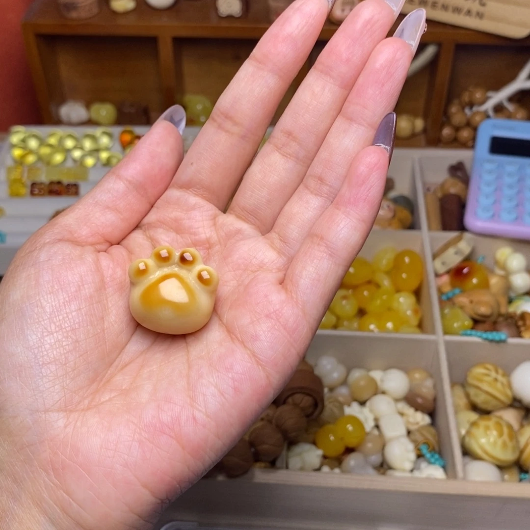 周****猴头核桃吊坠猫爪