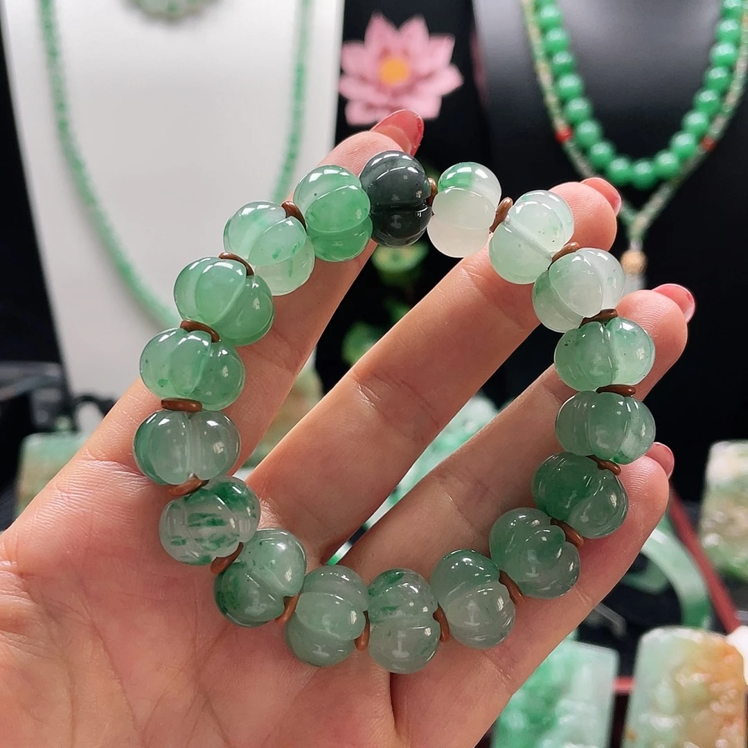 石英质玉（非洲翠）未镶嵌手镯