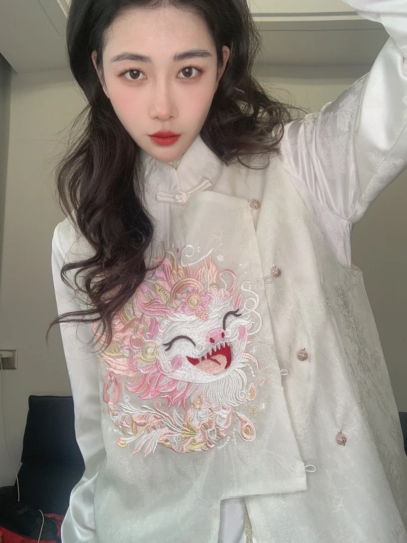 九月  笑哈哈马甲   新款新中式提花显瘦国风气质刺绣马甲中国风