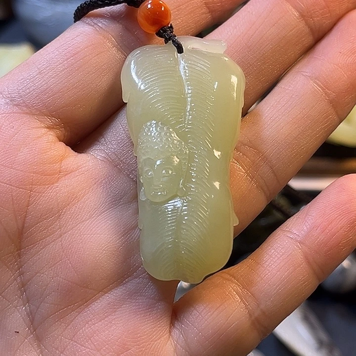 吊坠(赠链)未镶嵌和田玉（黄玉）