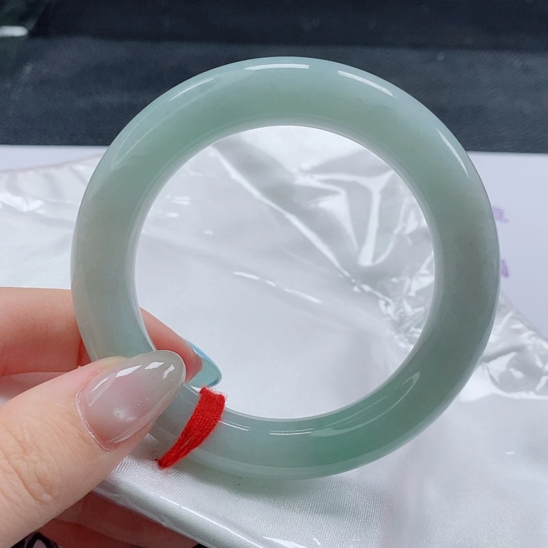 【闪购商品】未镶嵌手镯（圆镯）翡翠488号