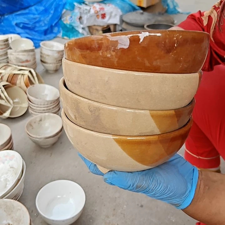 摆件陶瓷盘子碗啥都有