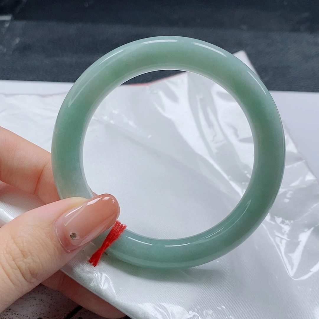 【闪购商品】未镶嵌手镯（圆镯）翡翠502号