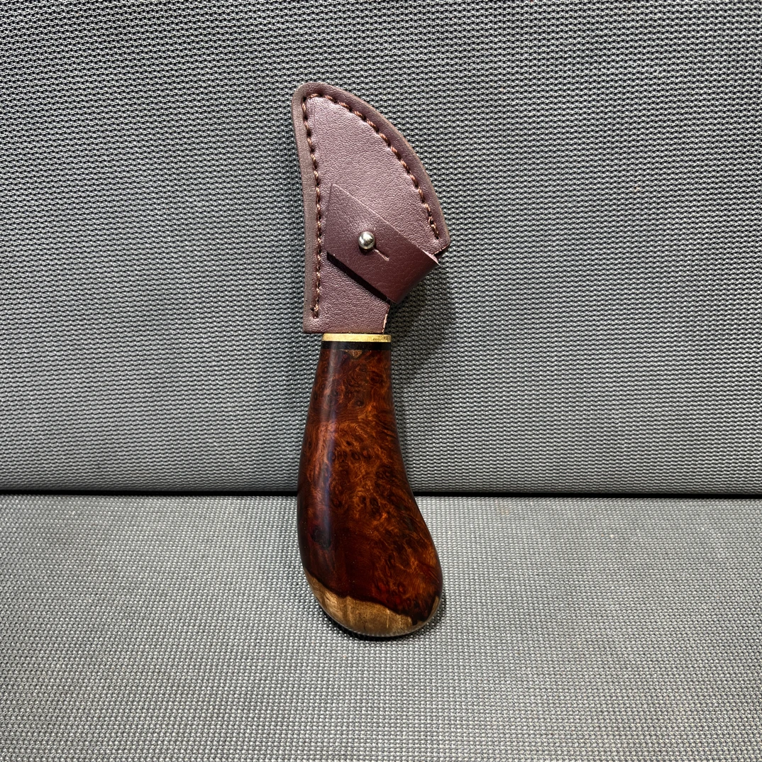 特价出，手工制作，缅甸花梨满瘤疤料，刀头大马士革，尺寸15/4/2.3