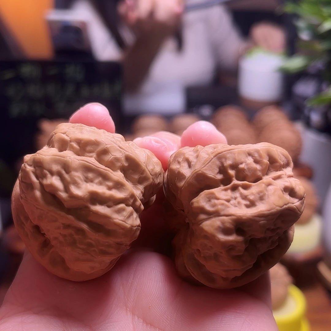 文玩核桃把件42尺有点反油白茬蛤蟆87