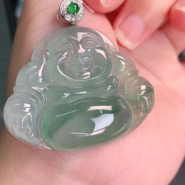 翡翠18K金镶嵌颈饰冰绿底飘绿大佛公36-45/7.5