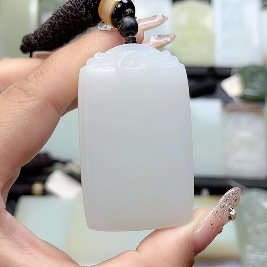 【闪购商品】和田玉未镶嵌颈饰枫